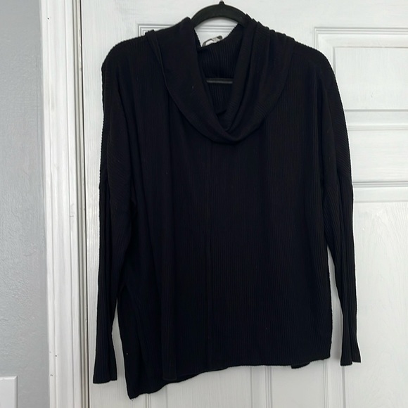 “Status By Chenault: Cowl Neck Long sleeve sweater size small” - Picture 1 of 7
